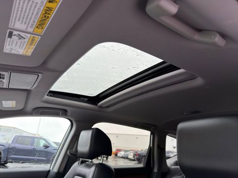 Used 2021 Honda CR-V Touring image 17
