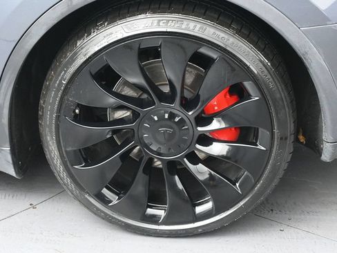 Used 2022 Tesla Model Y Performance AWD/4WD image 36