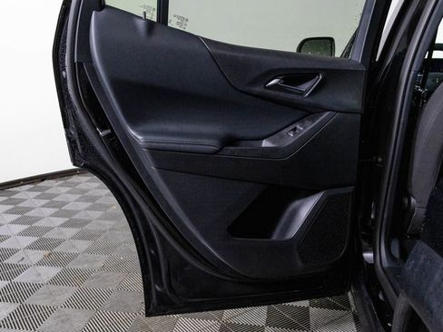 Used 2026 Chevrolet Equinox LT w/ Midnight Edition image 33