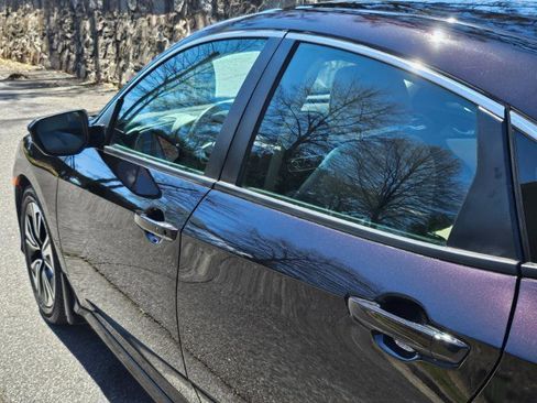 Used 2017 Honda Civic EX-L image 19