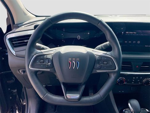 Used 2025 Buick Encore GX Sport Touring w/ Comfort Package image 13
