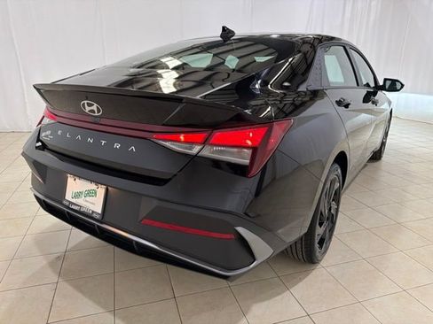 Used 2026 Hyundai Elantra Sport FWD image 6