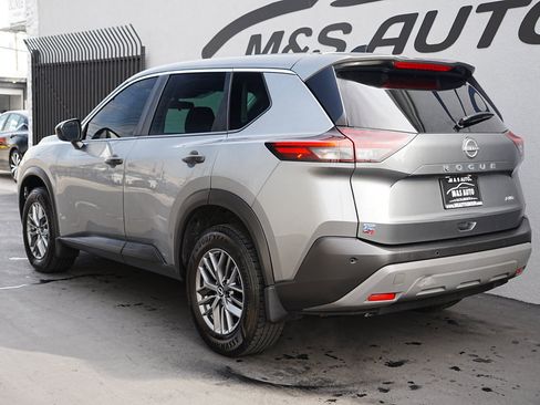 Used 2023 Nissan Rogue S image 6