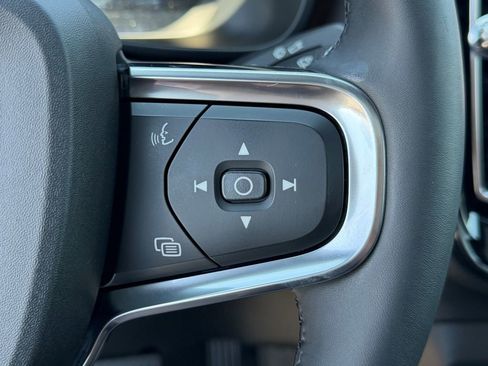 Certified 2023 Volvo C40 P8 Recharge Ultimate w/ Protection Package Premier AWD/4WD image 28