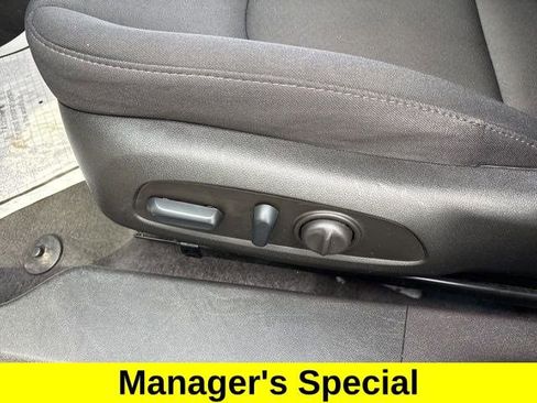 Used 2024 Chevrolet Malibu LT image 11