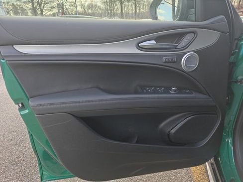New 2026 Alfa Romeo Stelvio Sprint image 17