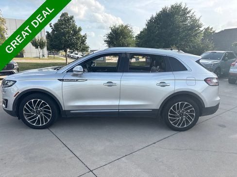 Used 2019 Lincoln Nautilus Reserve FWD image 8