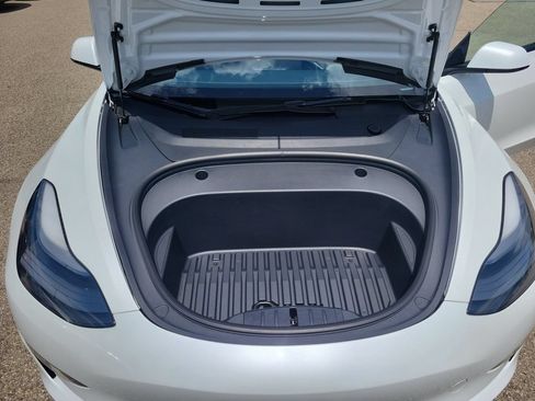 Used 2023 Tesla Model 3 Standard Range RWD image 7