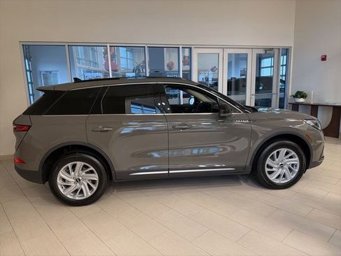 New 2026 Lincoln Corsair Premiere AWD/4WD image 2