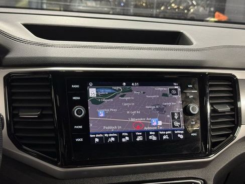 Used 2020 Volkswagen Atlas Cross Sport SEL R-Line FWD image 7
