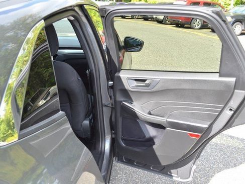 Used 2024 Ford Escape Active image 34