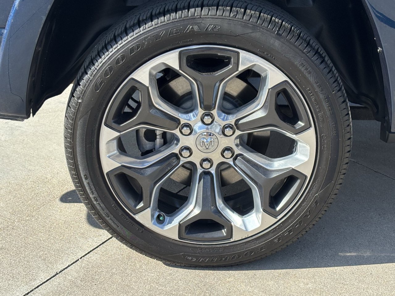 Used 2020 RAM 1500 Limited AWD/4WD image 7