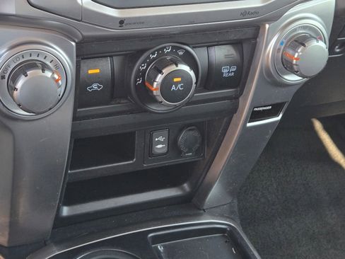 Used 2015 Toyota 4Runner SR5 RWD image 16