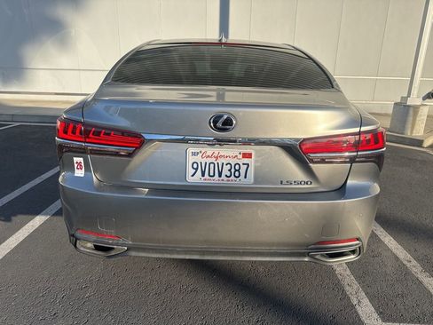 Used 2018 Lexus LS 500 w/ Interior Upgrade Package RWD image 5