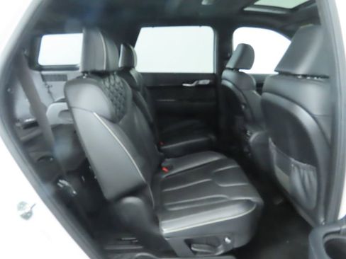 Used 2020 Hyundai Palisade Limited image 23