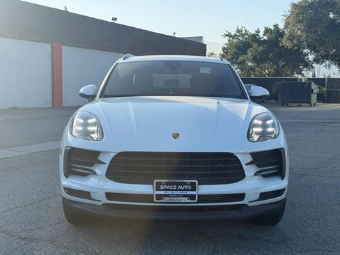 Used 2021 Porsche Macan AWD/4WD image 2
