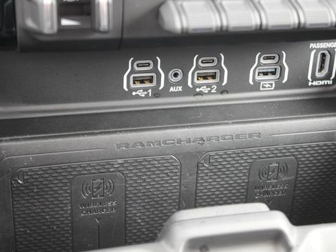 Used 2025 RAM 1500 Limited w/ Off Road Group image 11