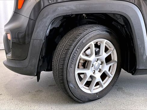 Used 2020 Jeep Renegade Latitude image 20