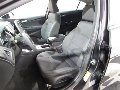 Used 2017 Chevrolet Cruze LT w/ Convenience Package image 55