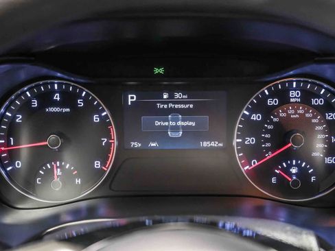 Used 2024 Kia Forte LXS w/ LXS Technology Package FWD image 29