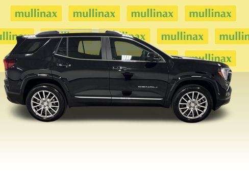 New 2026 GMC Terrain Denali w/ LPO, Floor Liner Package AWD/4WD image 18