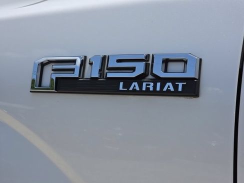Used 2015 Ford F150 Lariat w/ Equipment Group 502A Luxury RWD image 8