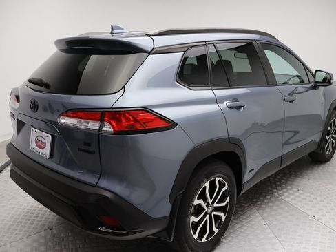 Certified 2023 Toyota Corolla Cross SE image 8