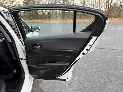 Used 2021 Acura ILX image 12