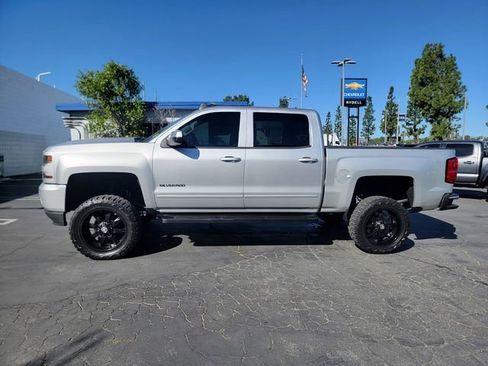 Used 2017 Chevrolet Silverado 1500 LT w/ All Star Edition image 4