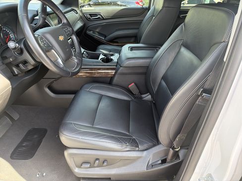 Used 2020 Chevrolet Suburban LT AWD/4WD image 11