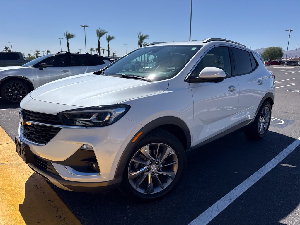 Used 2020 Buick Encore GX Essence w/ Experience Buick Package FWD image 6