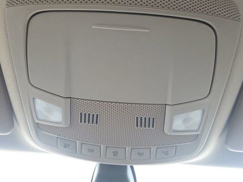 Used 2020 Ford Fusion SE FWD image 28