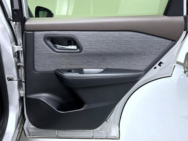 Certified 2023 Nissan Rogue SV AWD/4WD image 17