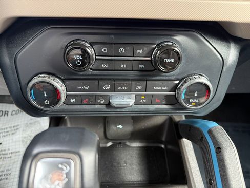 Used 2022 Ford Bronco Wildtrak image 20