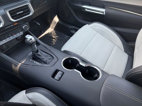 Used 2026 Ford Mustang Premium RWD image 33