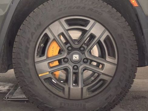 Used 2022 Rivian R1T Launch Edition AWD/4WD image 5