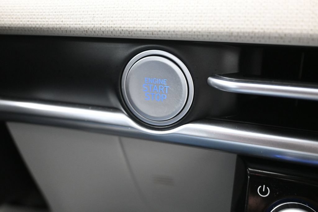 Used 2025 Hyundai Tucson SEL AWD/4WD image 23