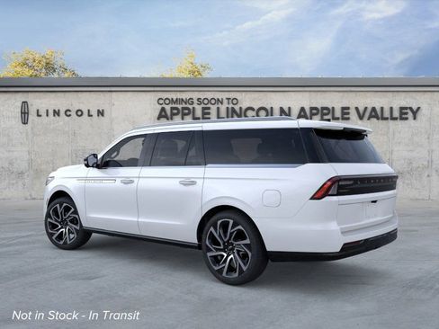 New 2026 Lincoln Navigator L Reserve image 4