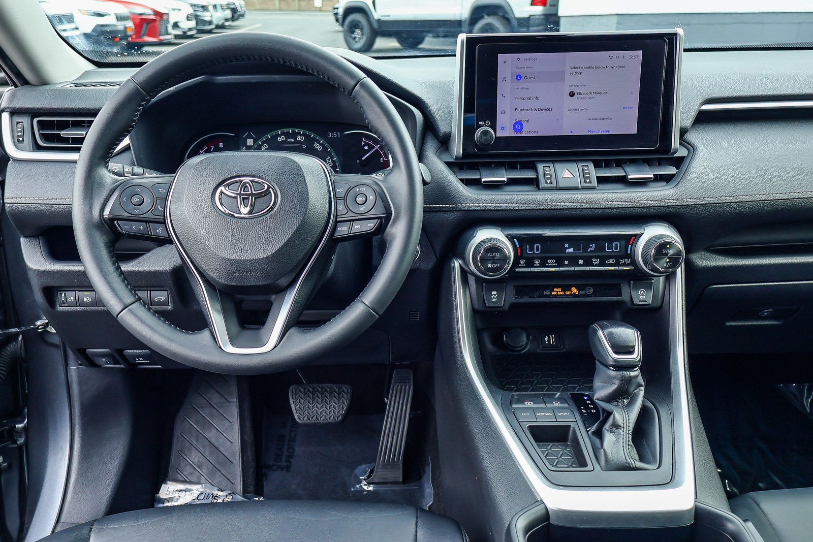 Used 2023 Toyota RAV4 XLE Premium FWD image 3