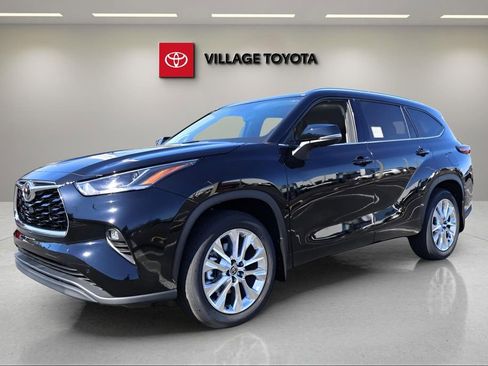 New 2026 Toyota Highlander Limited image 1