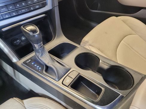 Used 2015 Hyundai Sonata Limited w/ Option Group 05 image 26