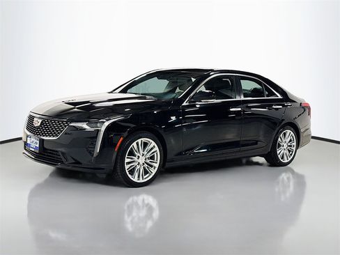 Used 2020 Cadillac CT4 Premium Luxury image 3