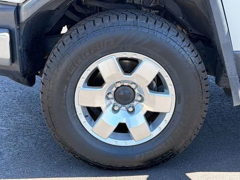 Used 2010 Toyota FJ Cruiser 4WD image 9