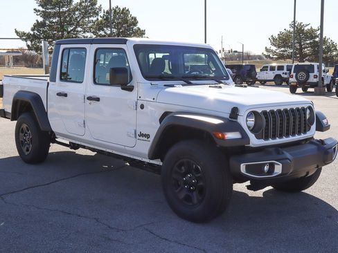 New 2026 Jeep Gladiator Sport AWD/4WD image 4