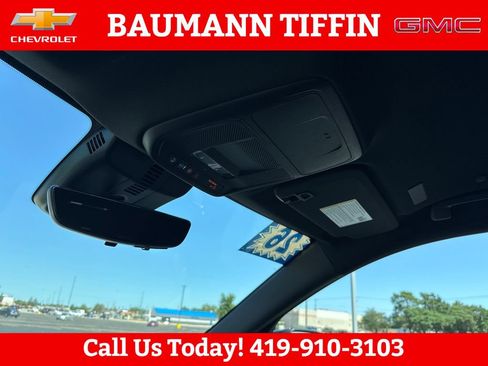 Used 2026 Chevrolet Traverse LT w/ Driver Confidence Package FWD image 14