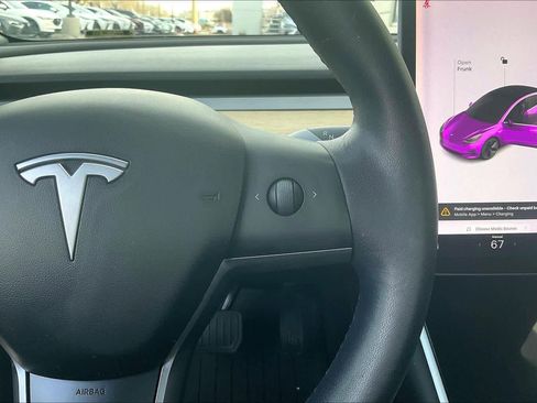 Used 2019 Tesla Model 3 Standard Range image 22