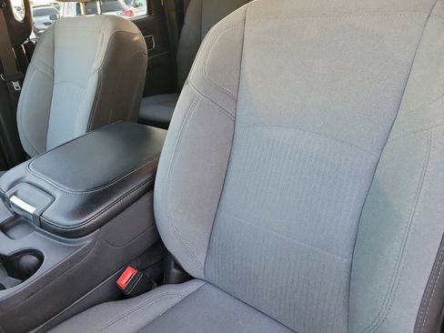 Used 2024 RAM 3500 Big Horn image 6