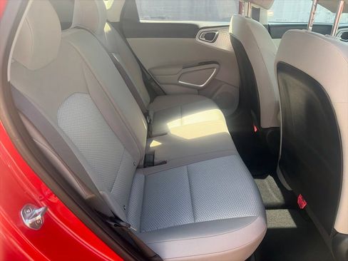 Used 2022 Kia Soul LX w/ Technology Package FWD image 18