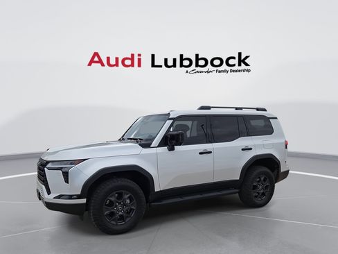 Used 2024 Lexus GX 550 AWD/4WD image 5