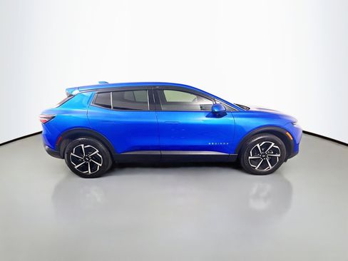 Used 2025 Chevrolet Equinox EV LT image 8